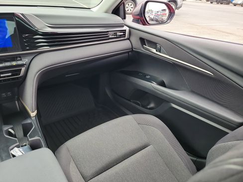 Certified 2025 Toyota Camry LE FWD image 18