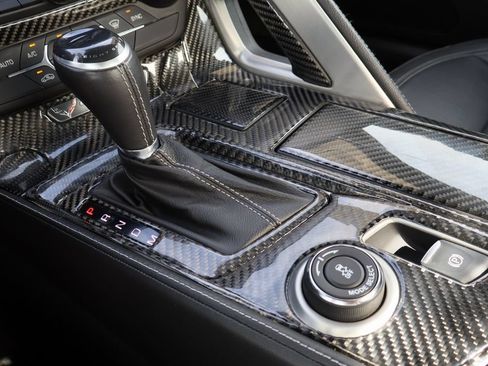Certified 2019 Chevrolet Corvette Stingray Convertible w/ 1LT RWD image 18