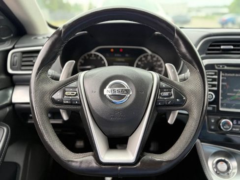 Used 2016 Nissan Maxima SR w/ Midnight Edition FWD image 24