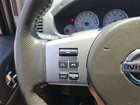 Used 2021 Nissan Frontier PRO-4X w/ Pro-4x Utility Package image 26