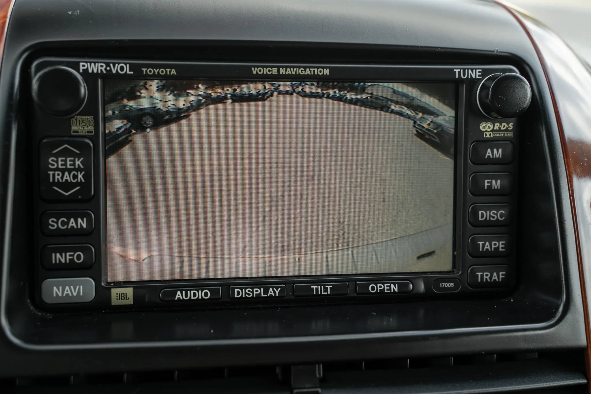 Used 2004 Toyota Sienna XLE w/ XLE Pkg 19 FWD image 24