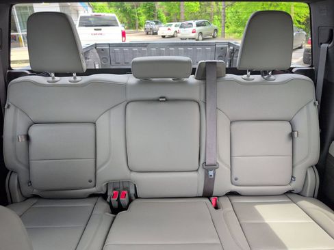 Used 2023 GMC Sierra 1500 SLT w/ SLT Premium Package AWD/4WD image 28