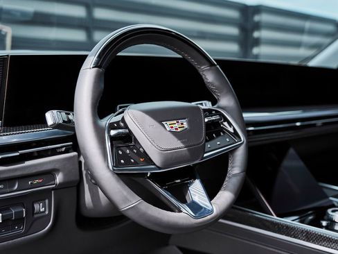 Used 2025 Cadillac Escalade V image 47