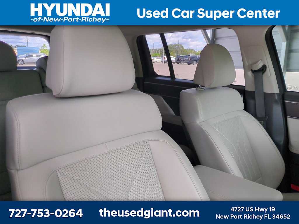Certified 2025 Hyundai Santa Fe SEL FWD image 6