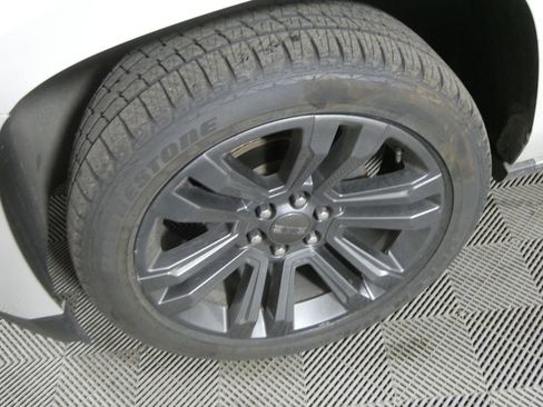 Used 2020 GMC Yukon Denali w/ Denali Ultimate Package image 9