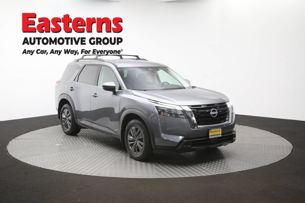 Used 2024 Nissan Pathfinder SV AWD/4WD image 51