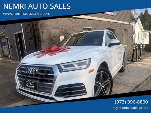 Used 2018 Audi SQ5 Premium Plus w/ Navigation Package image 1