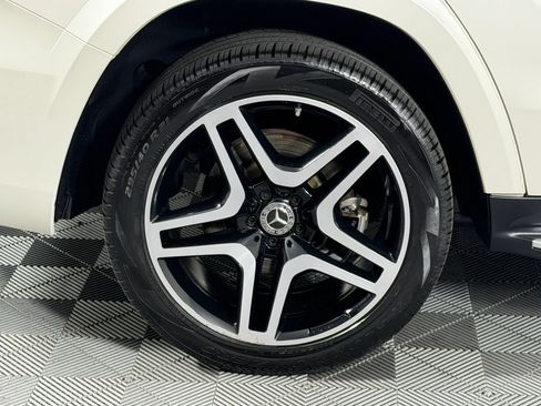 Used 2018 Mercedes-Benz GLS 550 4MATIC image 14