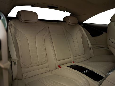Used 2015 Mercedes-Benz S 550 4MATIC Coupe w/ Premium 1 Package image 36