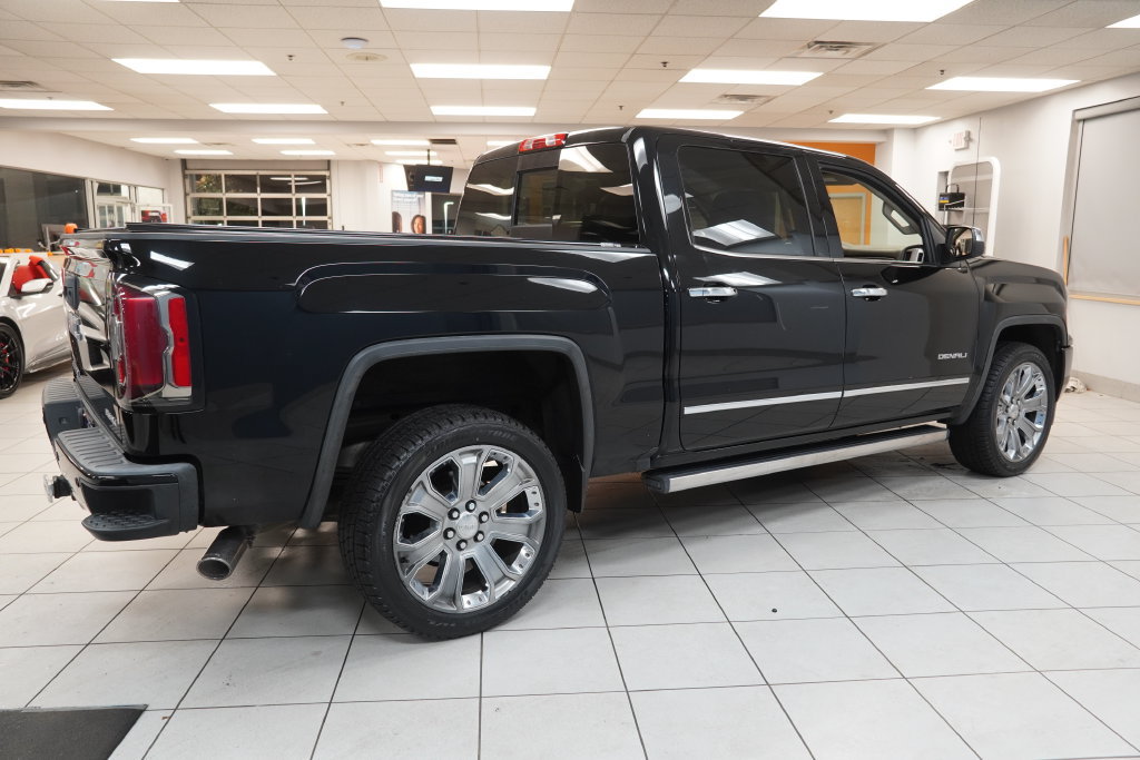 Used 2016 GMC Sierra 1500 Denali w/ Denali Ultimate Package AWD/4WD image 12