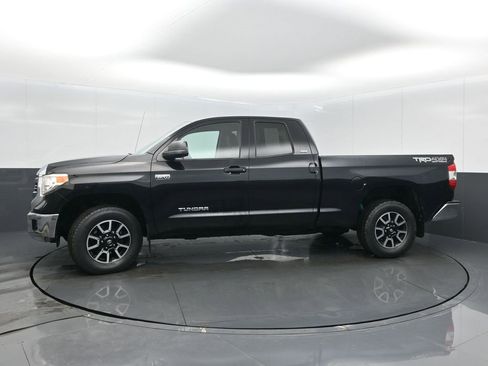 Used 2017 Toyota Tundra SR5 image 4