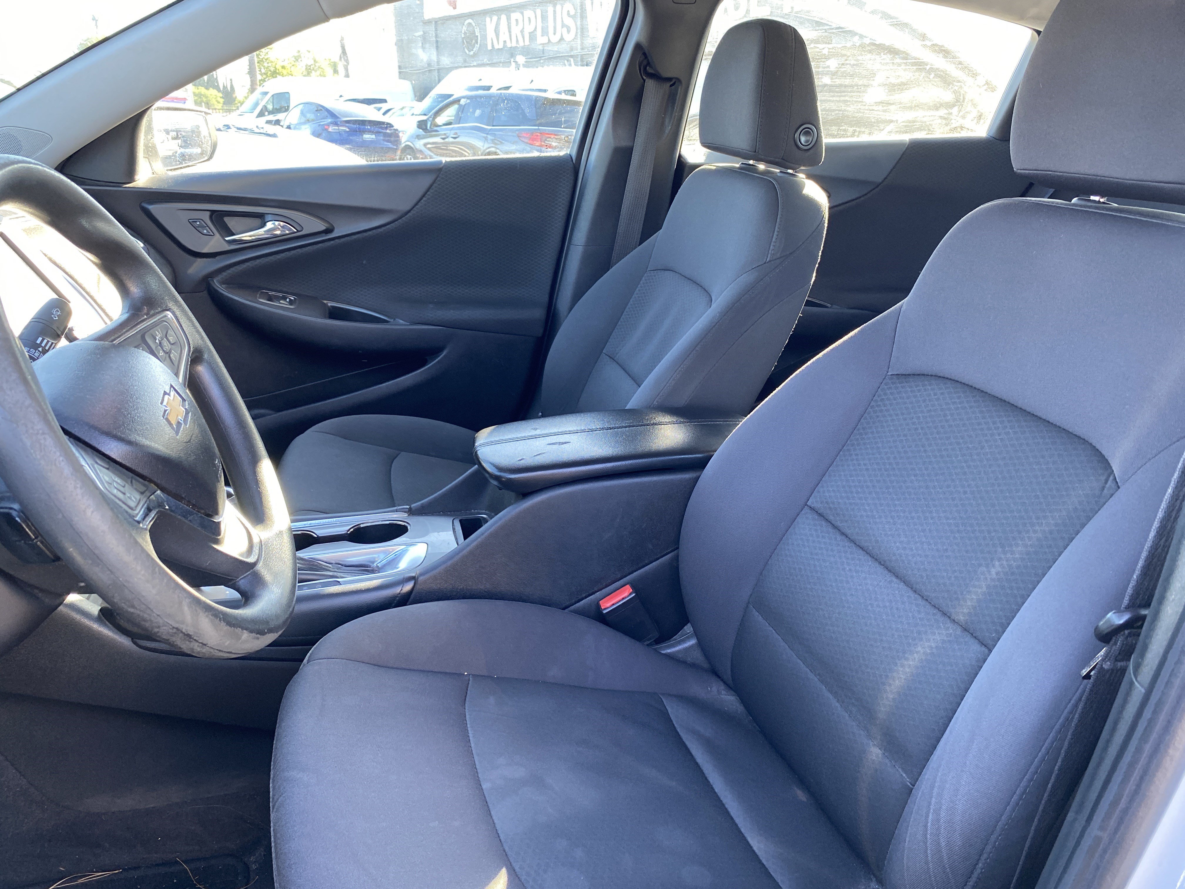 Used 2017 Chevrolet Malibu LT FWD image 14