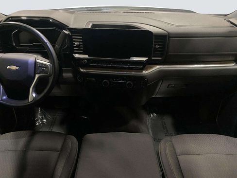 Used 2025 Chevrolet Silverado 1500 LT AWD/4WD image 25