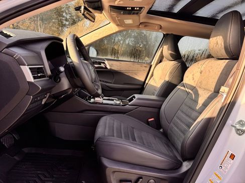 New 2026 Mitsubishi Outlander AWD image 14