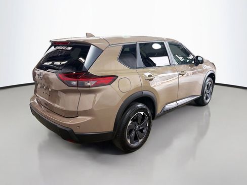 Used 2025 Nissan Rogue SV FWD image 10