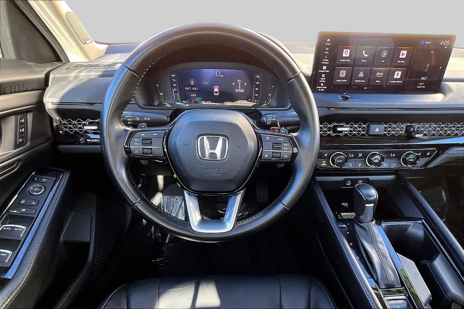 Used 2023 Honda Accord Touring image 6