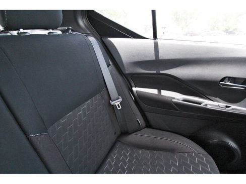 Certified 2024 Nissan Kicks SV FWD image 12