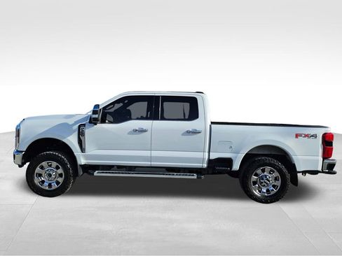 Used 2024 Ford F250 Lariat w/ Chrome Package image 11