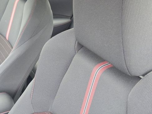 Certified 2025 Toyota Corolla SE w/ SE Premium Package FWD image 17
