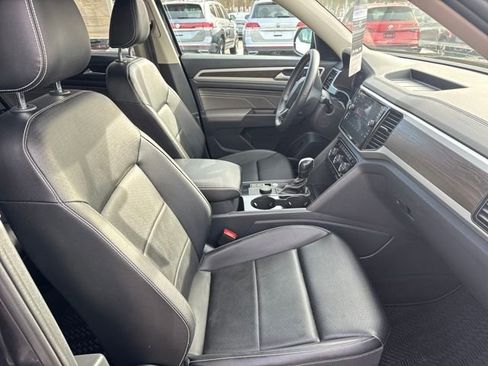 Certified 2022 Volkswagen Atlas SE image 35