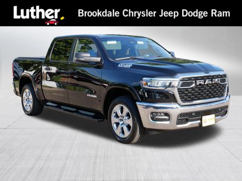 Used 2025 RAM 1500 Big Horn AWD/4WD image 1
