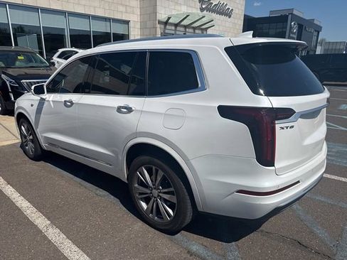 Used 2020 Cadillac XT6 Premium Luxury AWD/4WD image 3