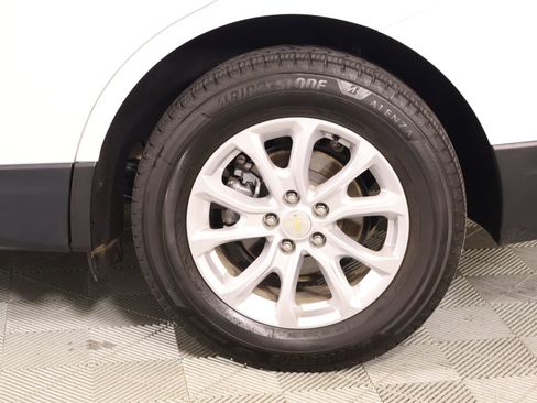 Used 2021 Chevrolet Equinox LT FWD image 17