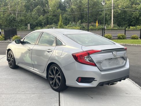 Used 2021 Honda Civic Sport image 4