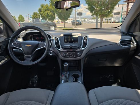 Used 2019 Chevrolet Equinox LS FWD image 15