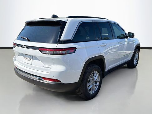New 2026 Jeep Grand Cherokee Laredo X image 3