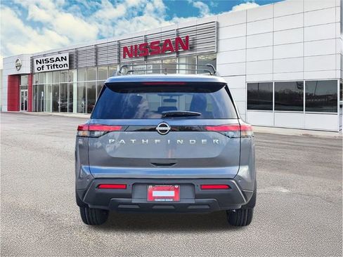 New 2025 Nissan Pathfinder SV image 6