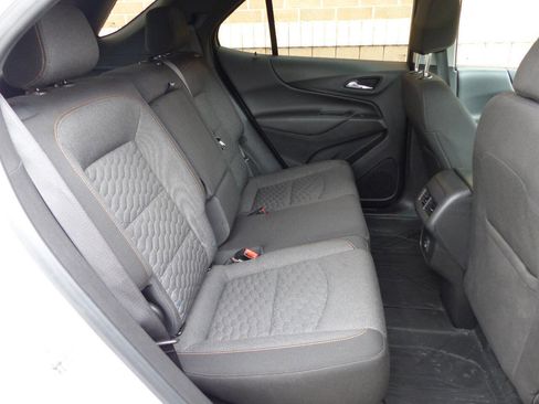 Used 2021 Chevrolet Equinox LT FWD image 36
