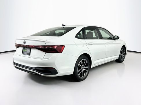 Used 2025 Volkswagen Jetta Sport FWD image 9