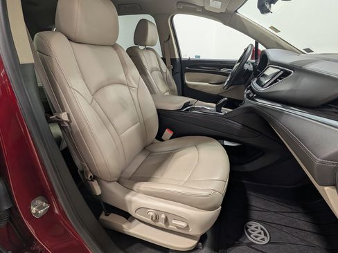 Used 2019 Buick Enclave Premium AWD/4WD image 21