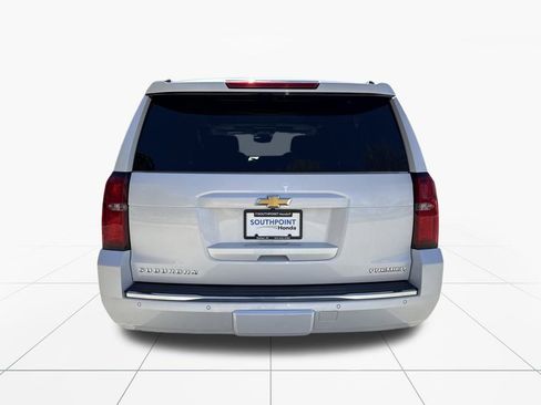 Used 2020 Chevrolet Suburban Premier image 7