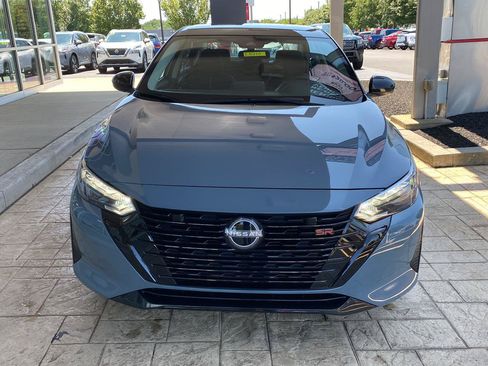 Certified 2025 Nissan Sentra SR w/ Midnight Edition FWD image 2