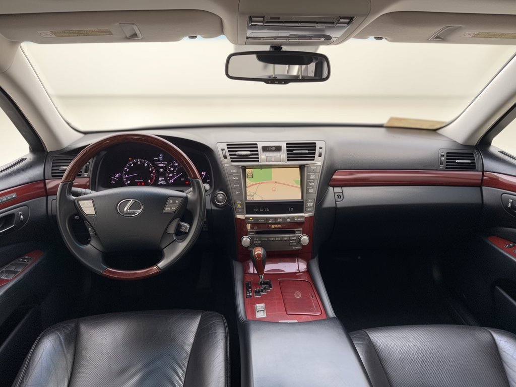 Used 2012 Lexus LS 460 w/ Comfort Pkg RWD image 17