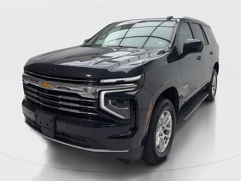 Used 2025 Chevrolet Tahoe LT AWD/4WD image 4