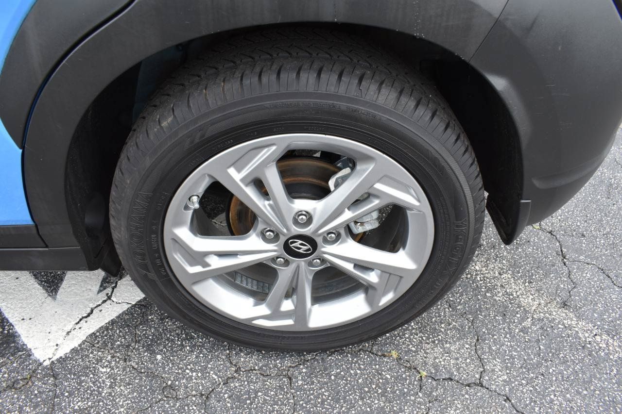 Used 2022 Hyundai Kona SEL w/ Cargo Package FWD image 31