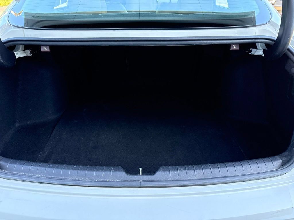 Used 2021 Hyundai Sonata Limited FWD image 12