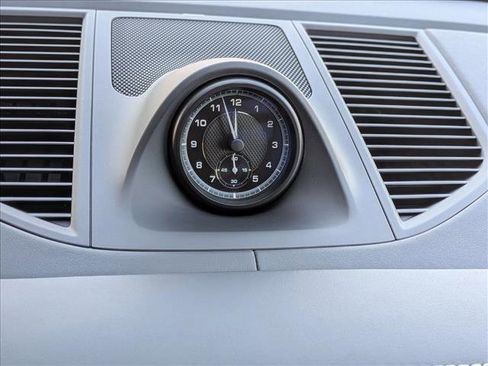 Used 2025 Porsche Macan image 21