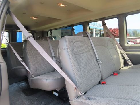 Used 2025 Chevrolet Express 3500 LT w/ LT Preferred Equipment Group RWD image 31