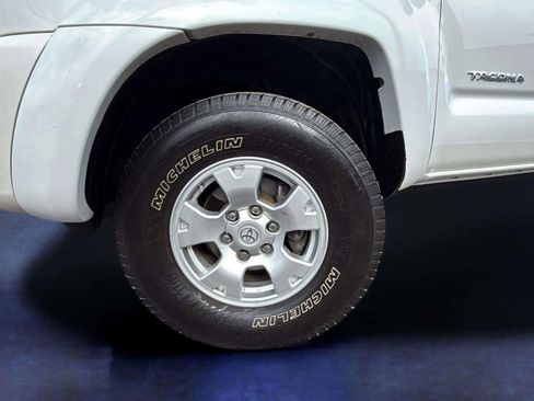 Used 2006 Toyota Tacoma PreRunner RWD image 22