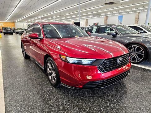 Used 2024 Honda Accord EX image 3