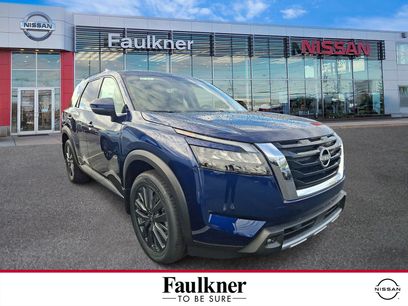 New 2025 Nissan Pathfinder SL