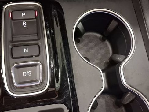 Used 2025 Honda Pilot Touring image 36