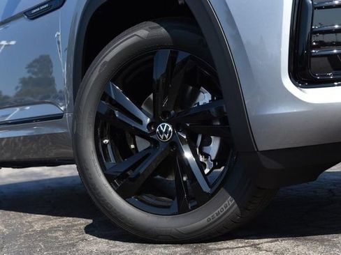 New 2026 Volkswagen Atlas Cross Sport SEL R-Line AWD/4WD image 3