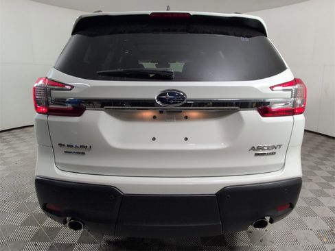 New 2025 Subaru Ascent Limited image 9