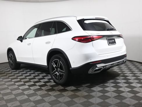 Used 2026 Mercedes-Benz GLC 300 4MATIC image 5