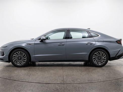 Used 2025 Hyundai Sonata SEL FWD image 5